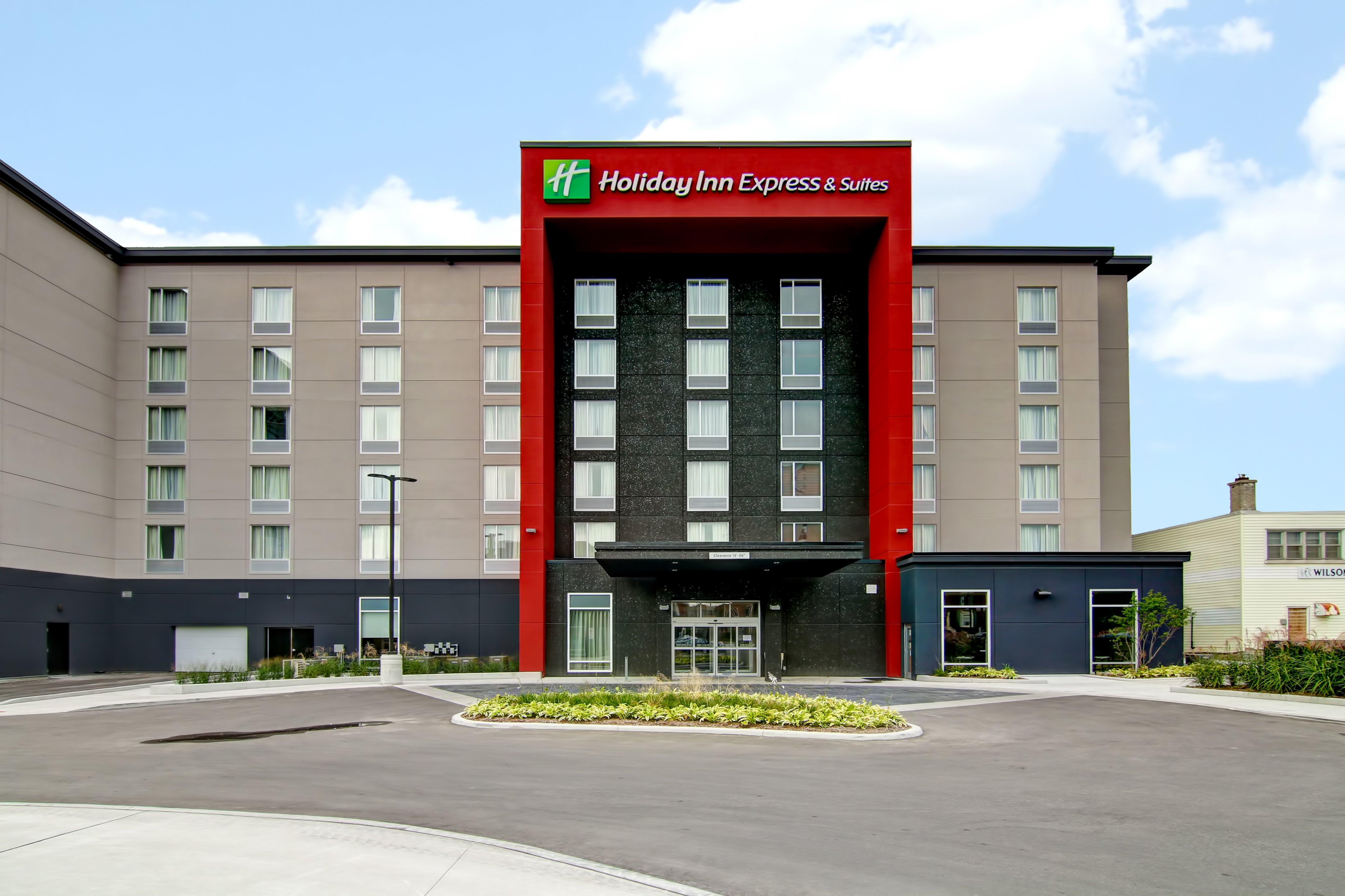 Holiday Inn Express & Suites Oshawa Downtown - Toronto Area By Ihg Exteriér fotografie