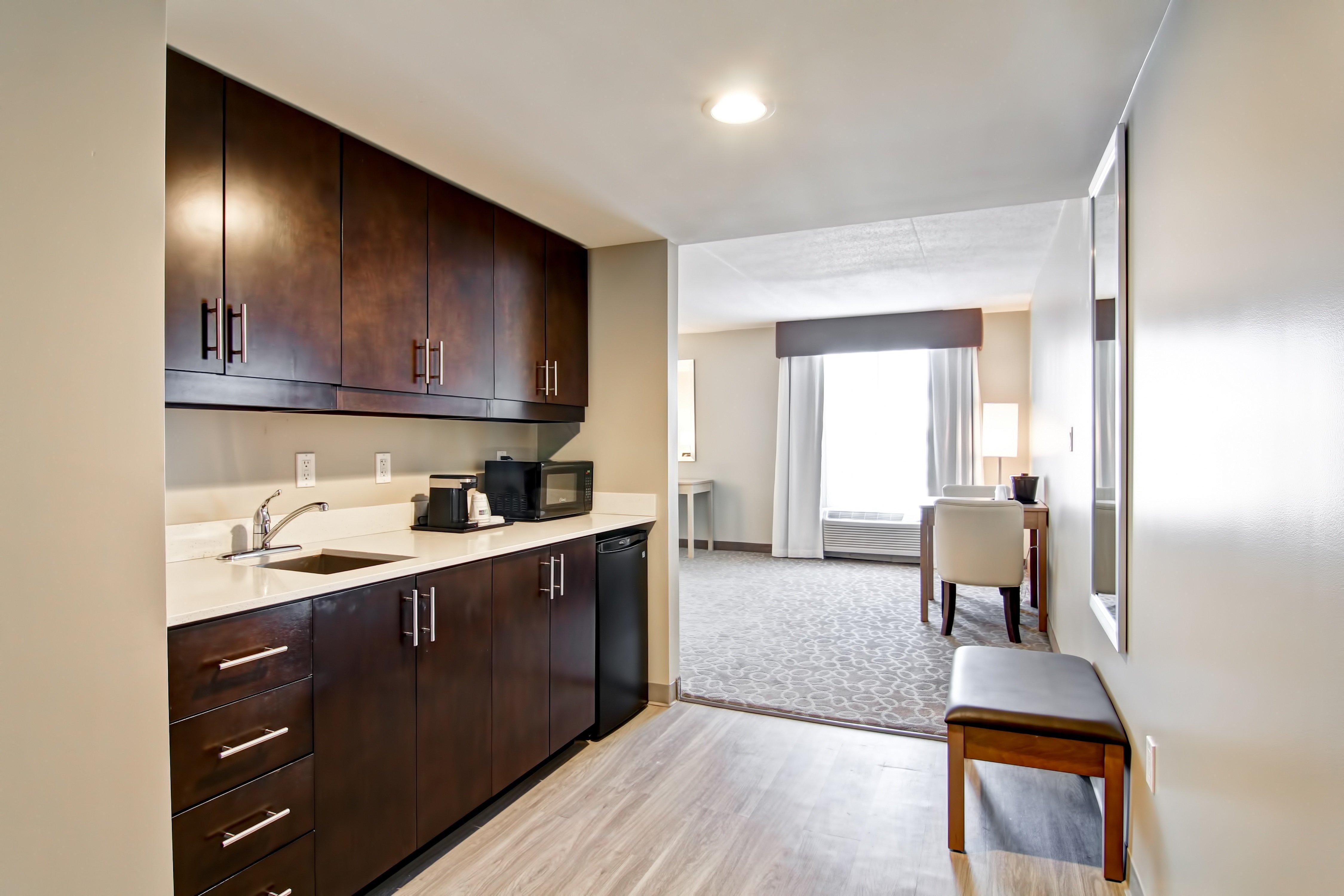 Holiday Inn Express & Suites Oshawa Downtown - Toronto Area By Ihg Exteriér fotografie